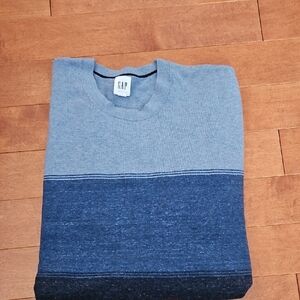 GAP Men's Three Tone Blue Sweater